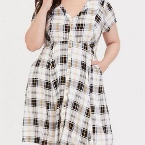 Torrid Asymmetrical Plaid Dress - Black, White, Gold size 2 challis style